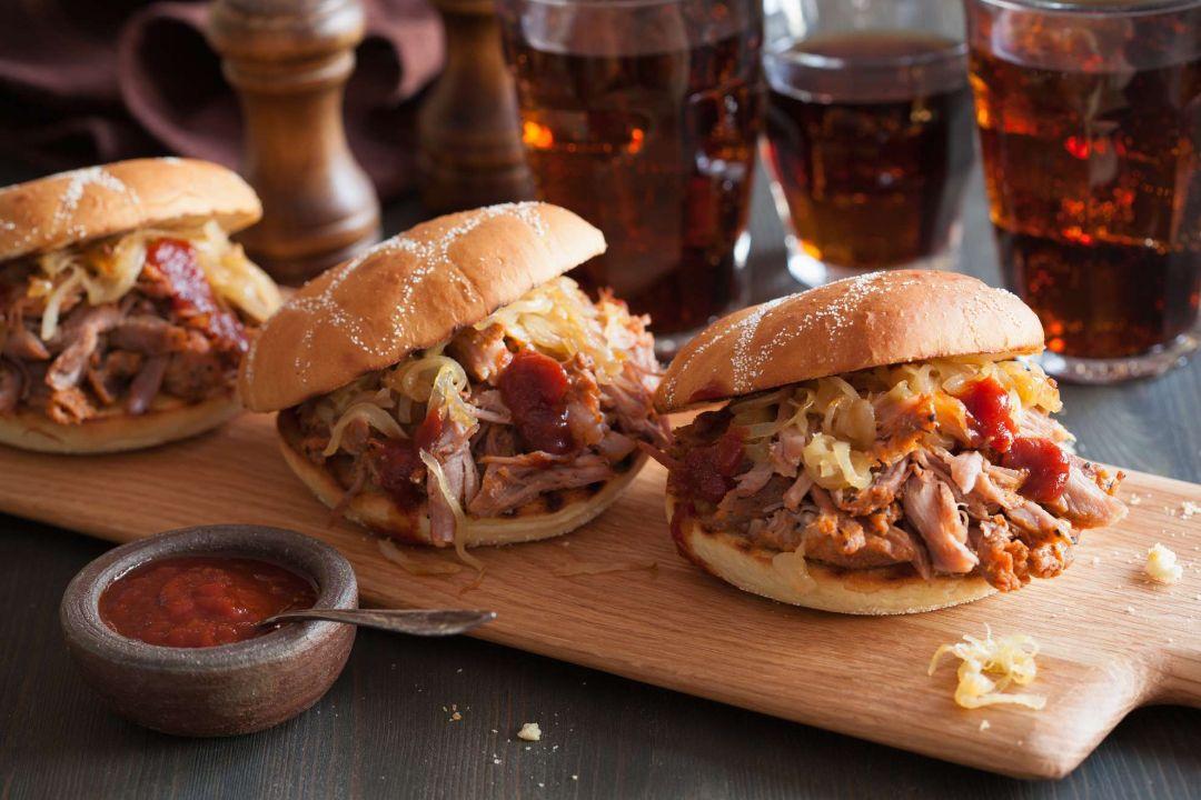 Foodtruck Catering - Hotdogs - Pulled Pork - Chili con Carne - APE - passt überall hin