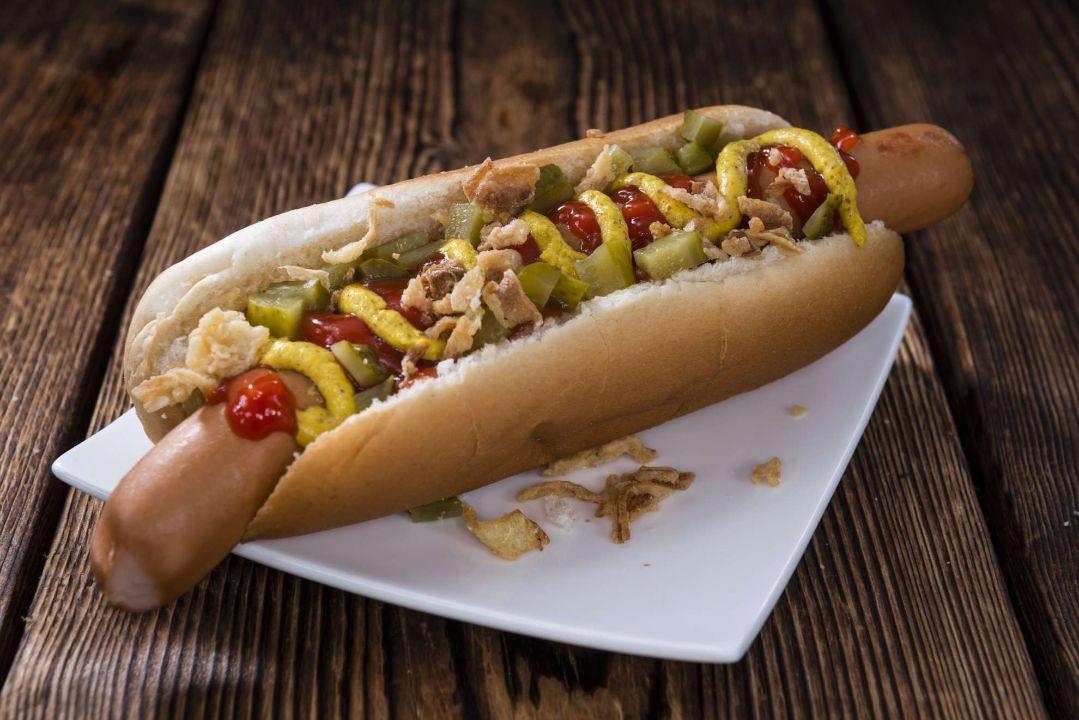 Foodtruck Catering - Hotdogs - Pulled Pork - Chili con Carne - APE - passt überall hin